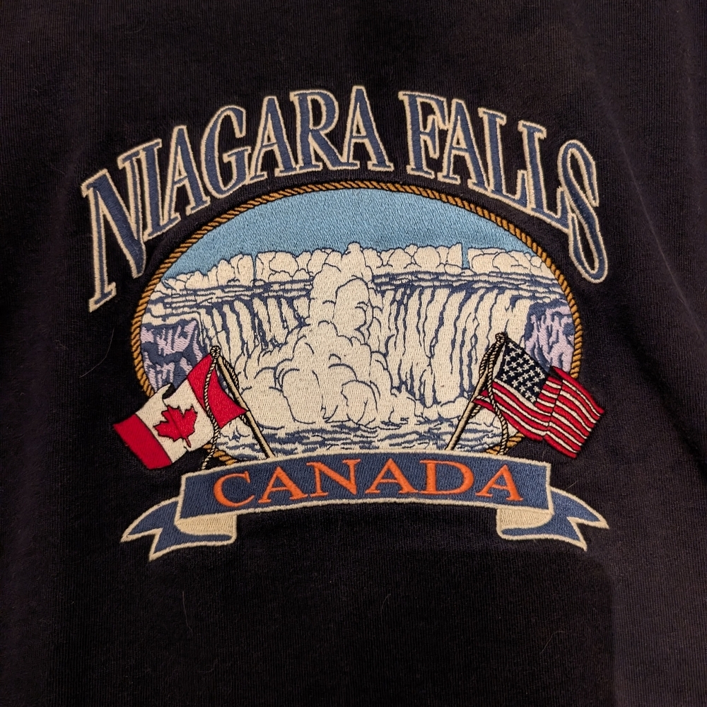 Vintage Brandy Melville Niagara Falls Canada Graphic Sweatshirt